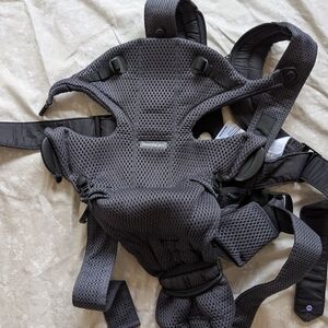 Baby Bjorn Free Carrier
